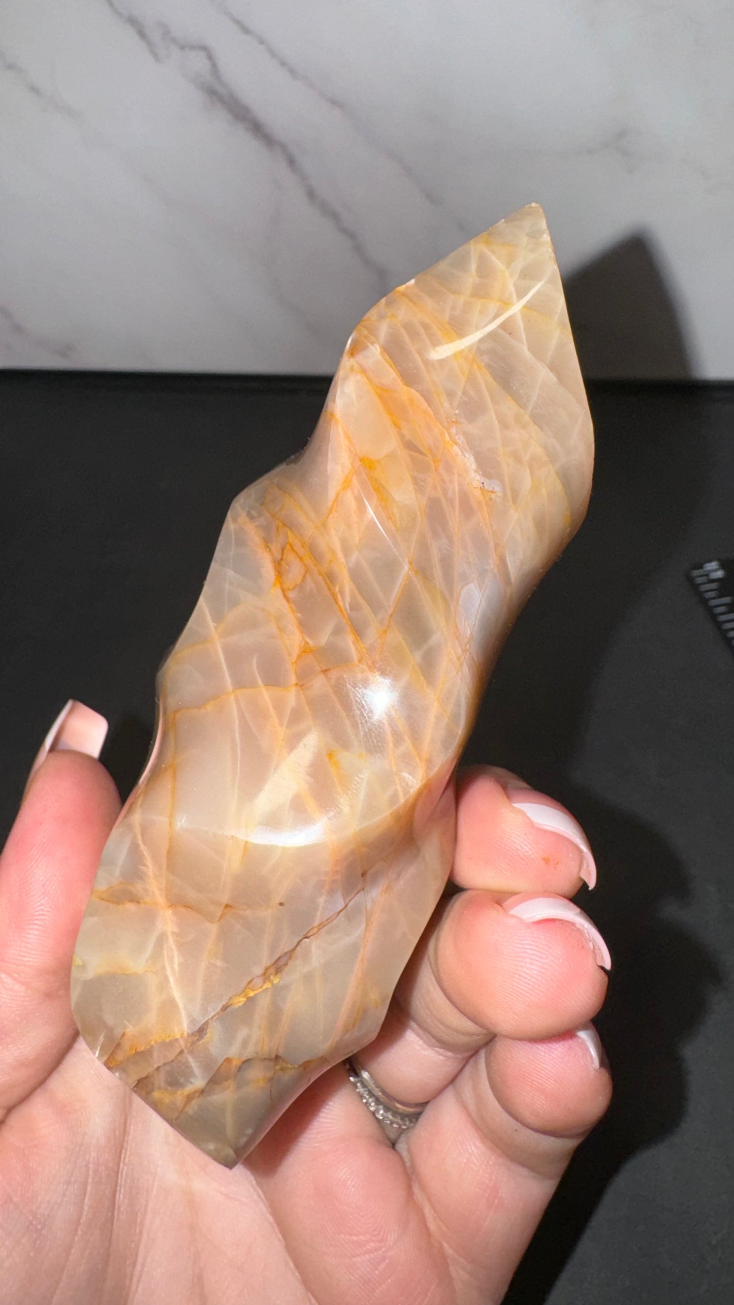Super grade peach moonstone flame