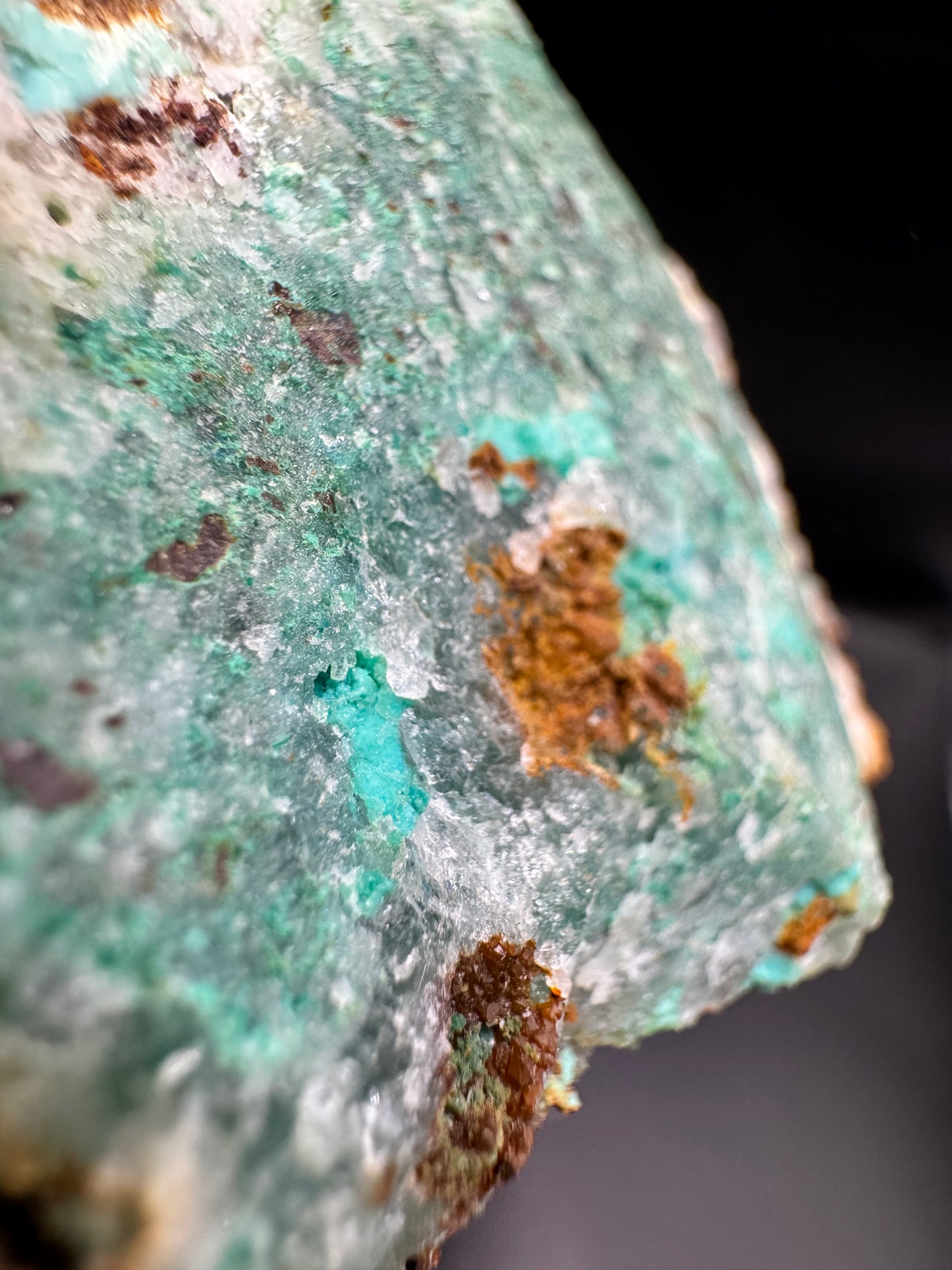 Turquoise on matrix