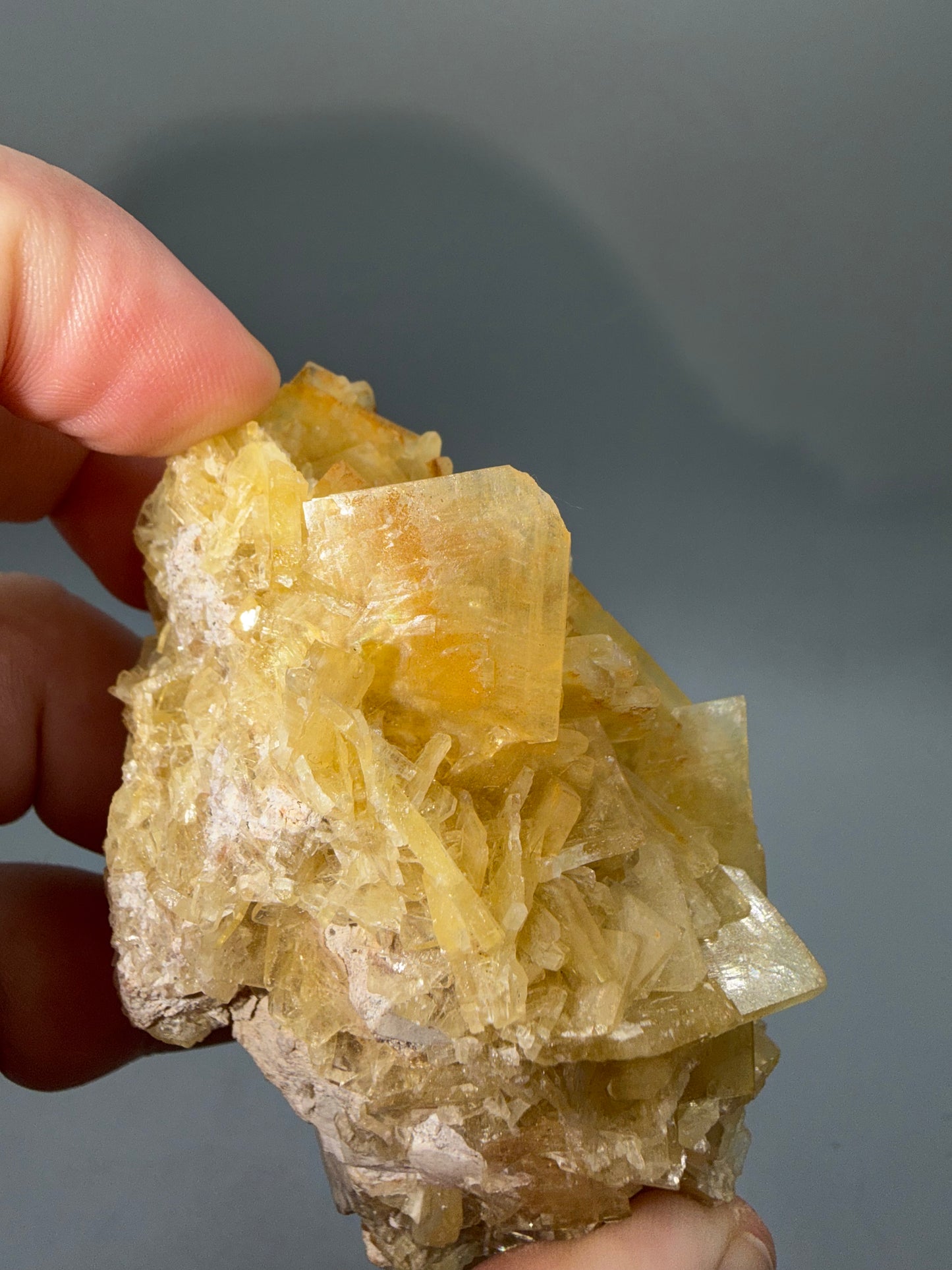 Golden barite