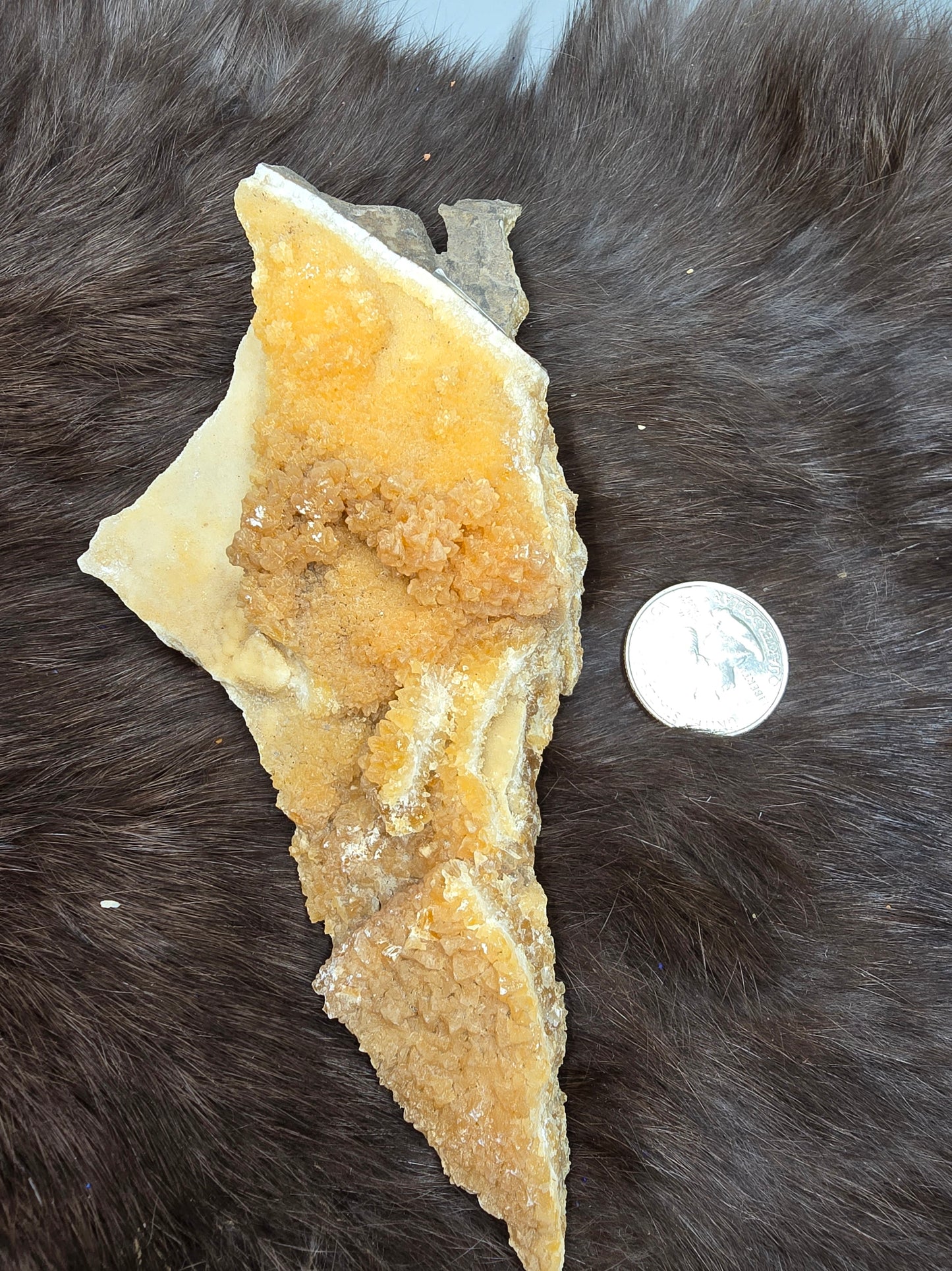 Travertine calcite