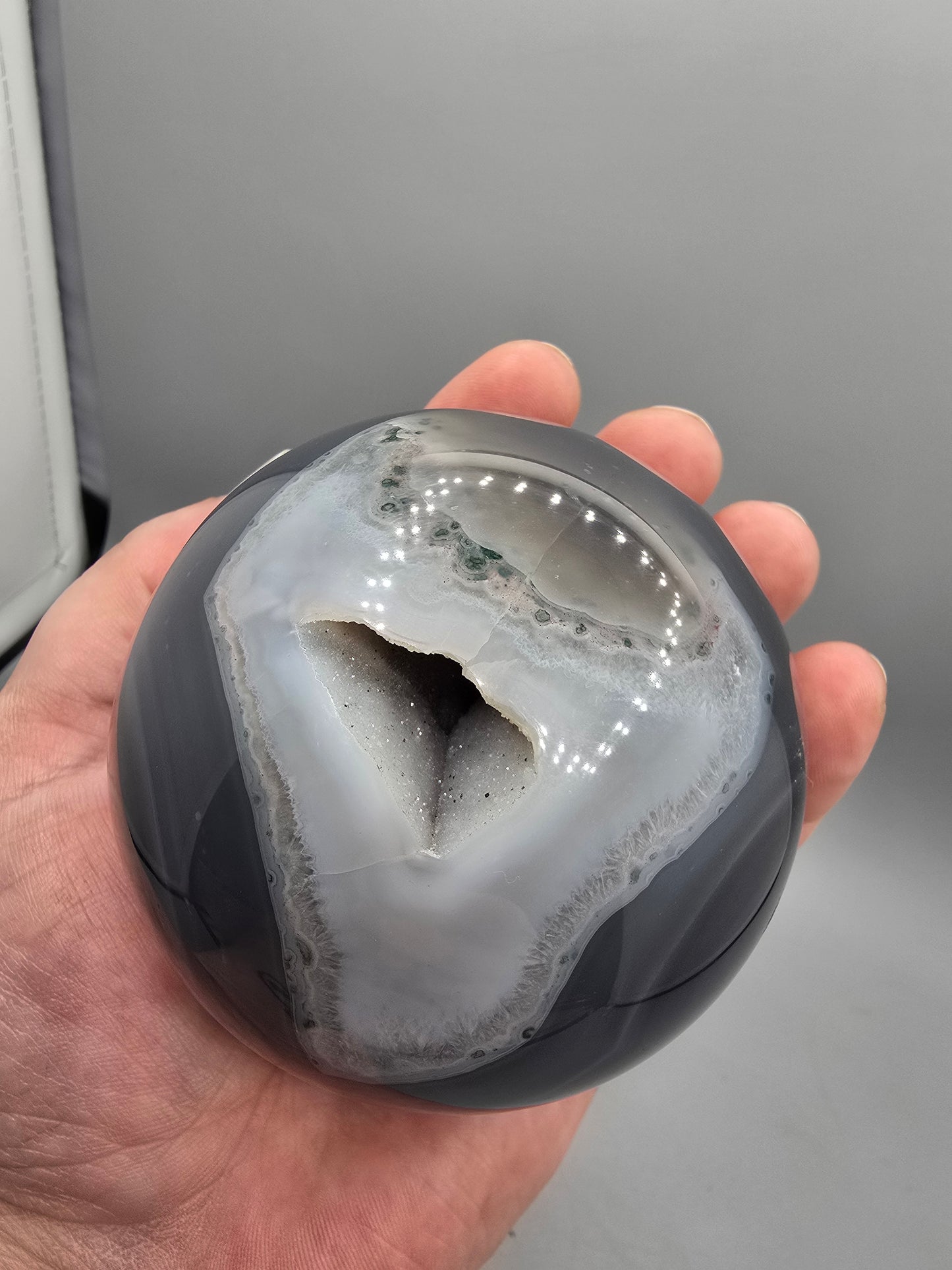 Agate sphere