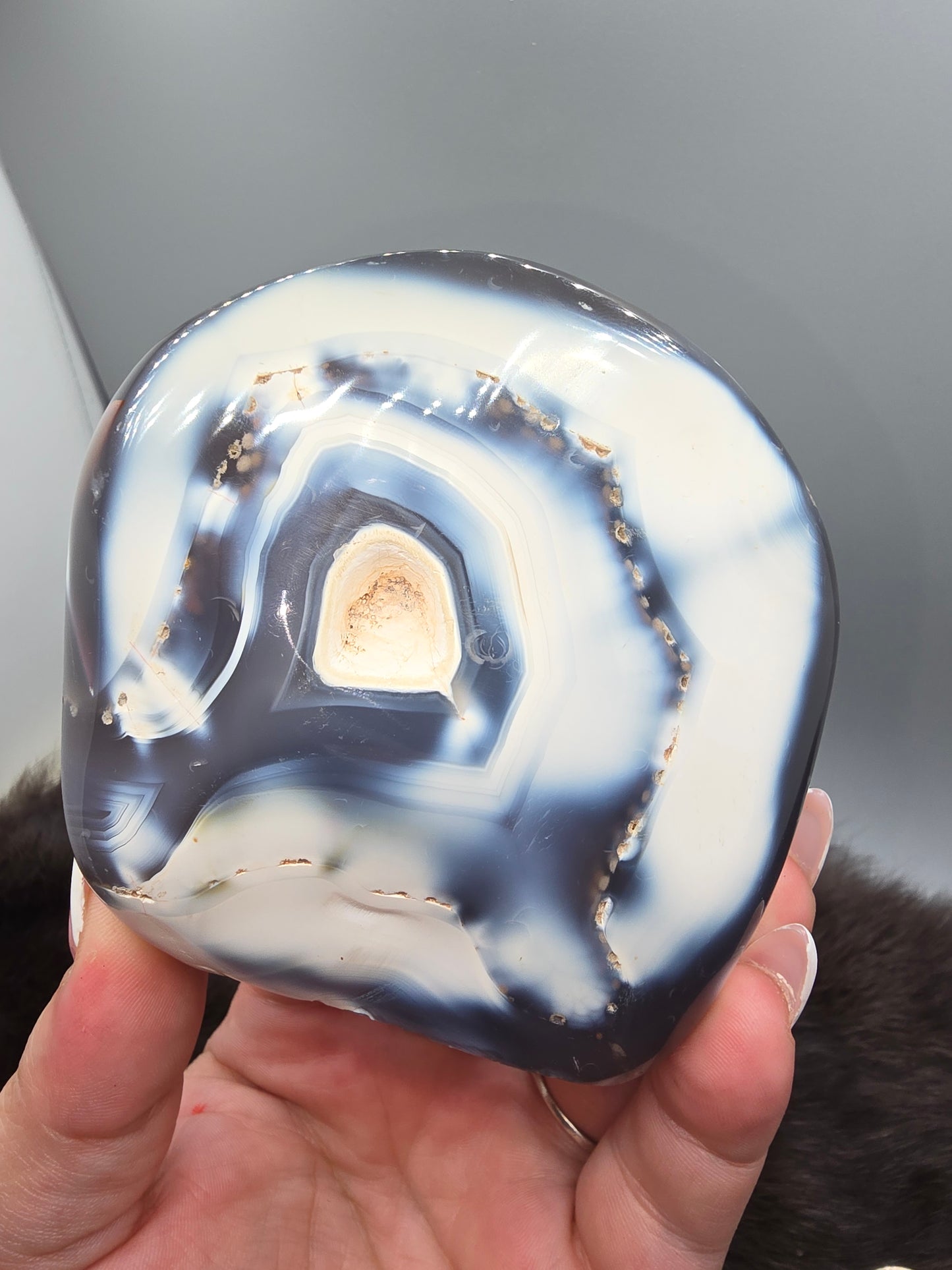 Orca agate