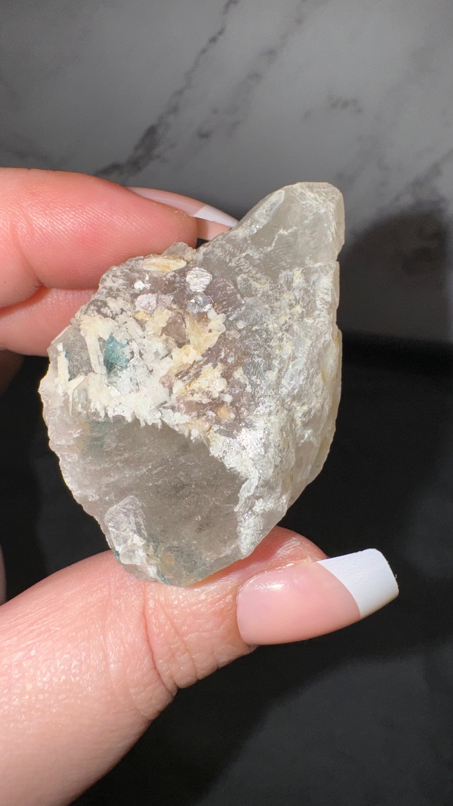 Indicolite in quartz