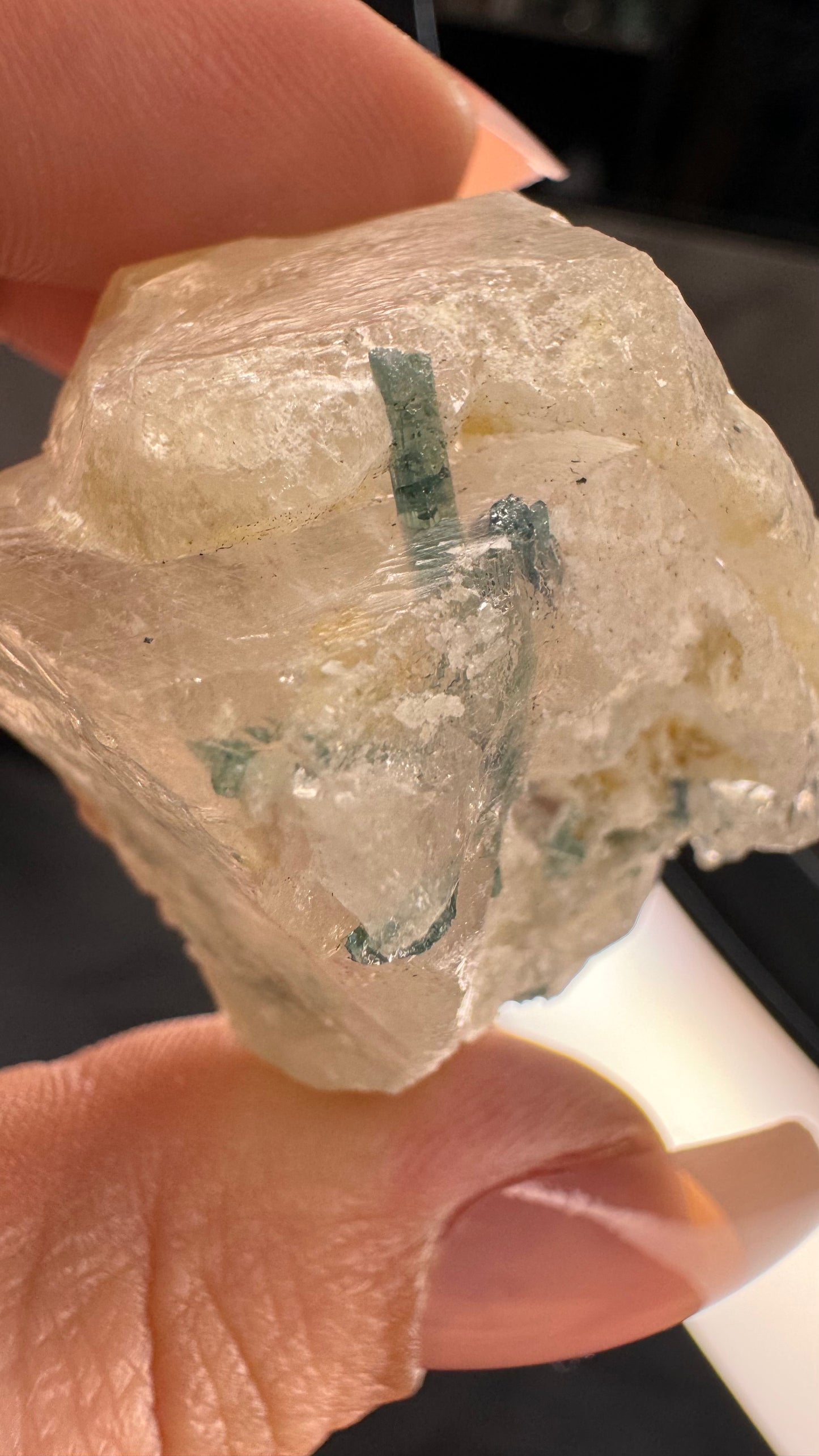 Indicolite in quartz