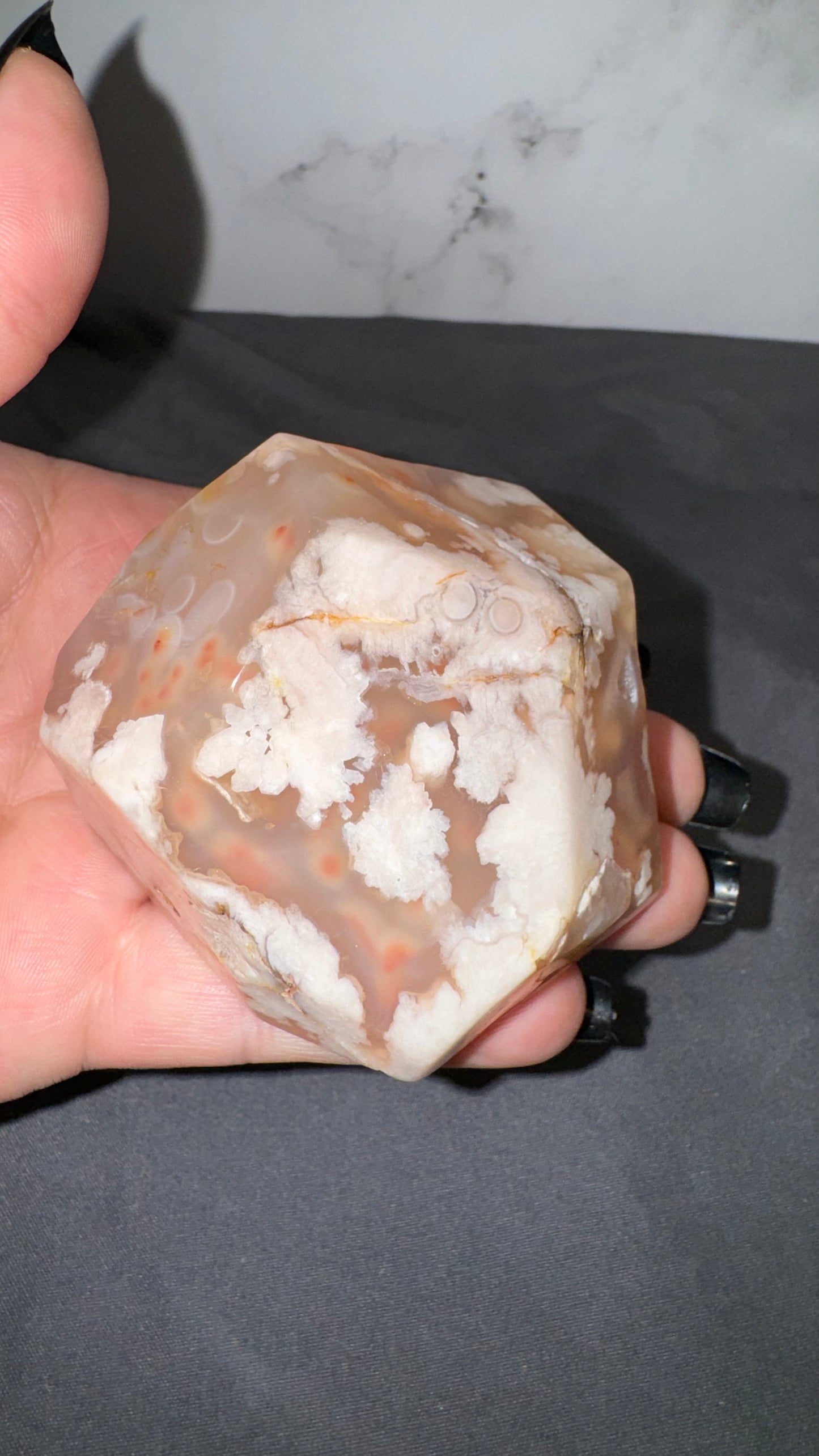 Flower agate