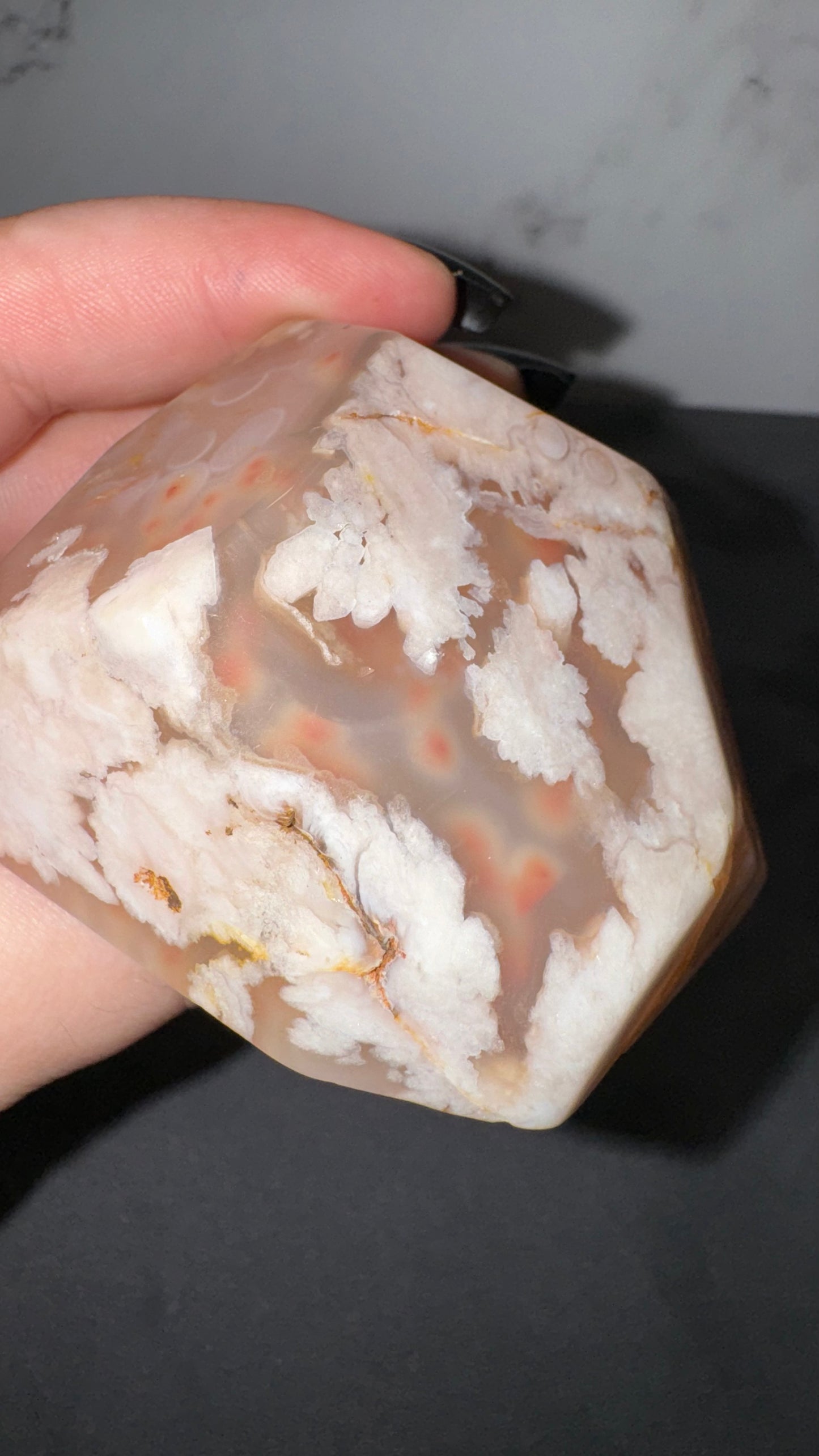 Flower agate