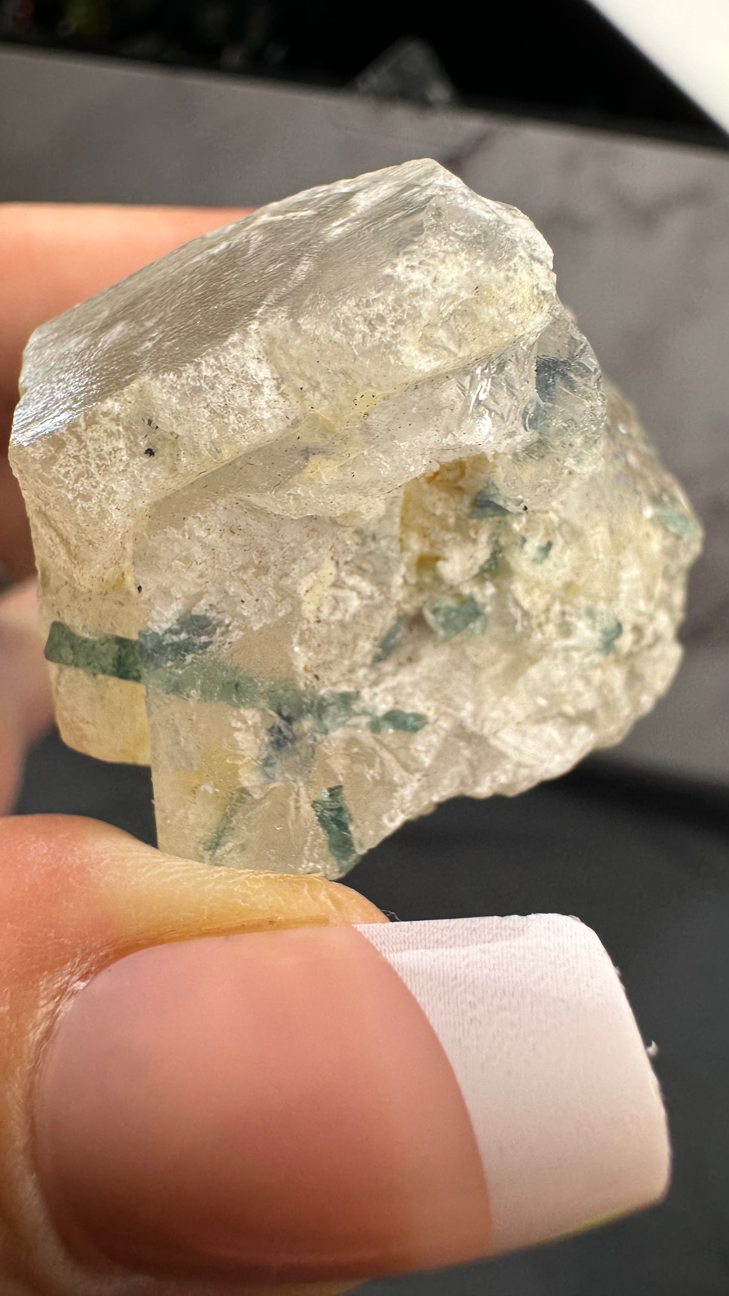 Indicolite in quartz
