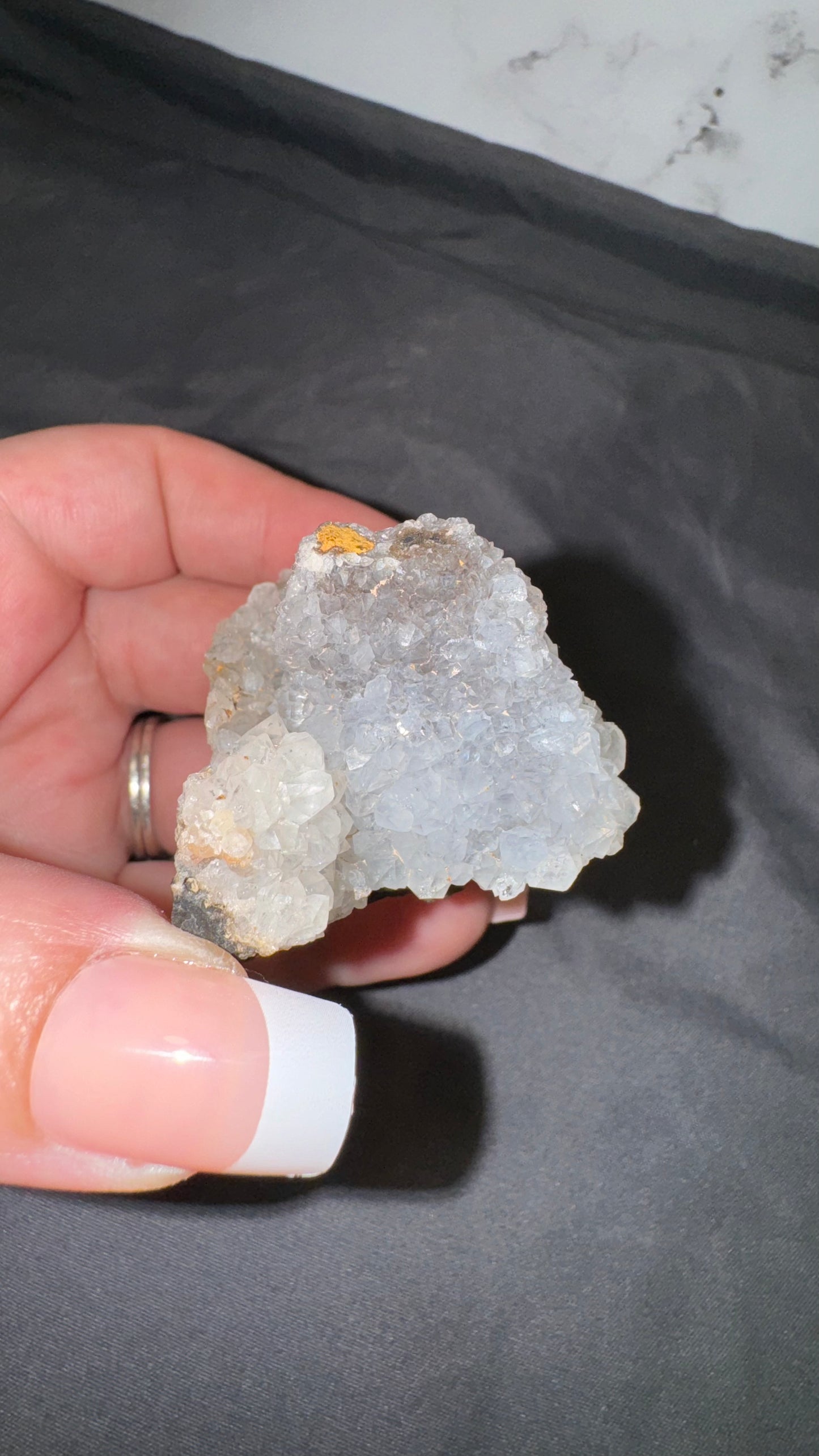 Quartz plate