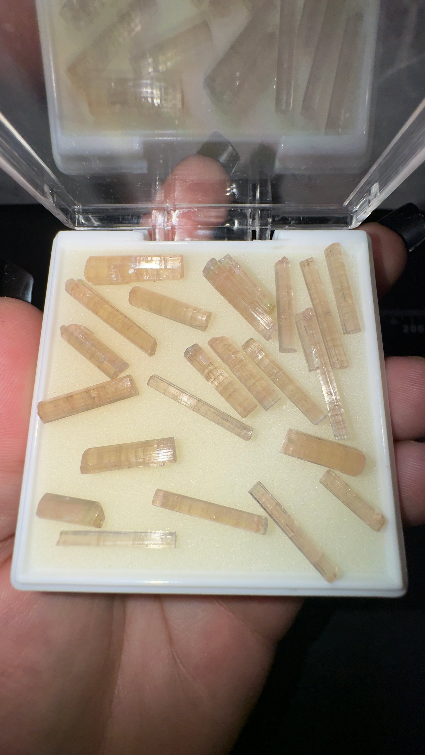 7.6grams peach tourmaline