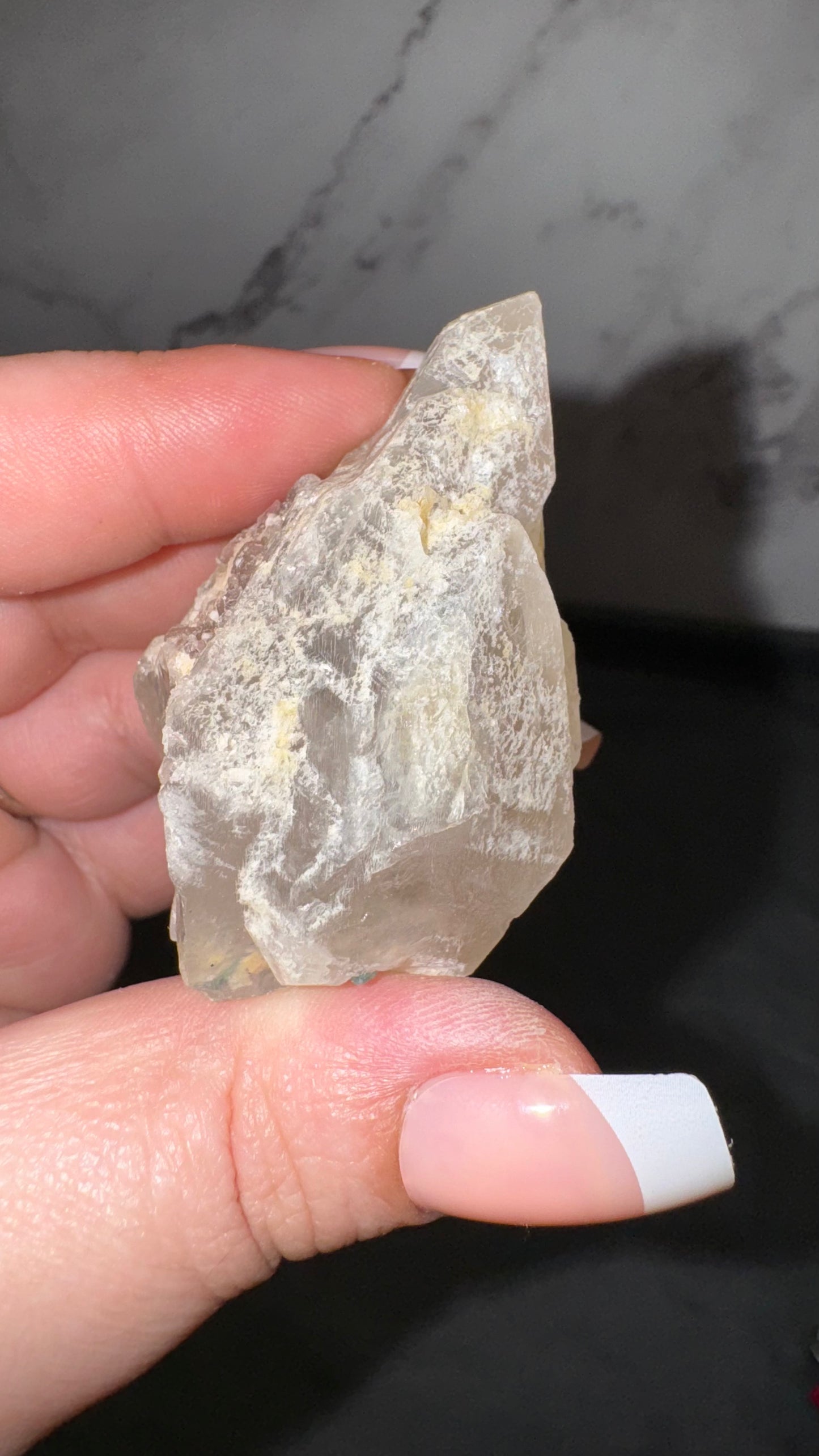 Indicolite in quartz