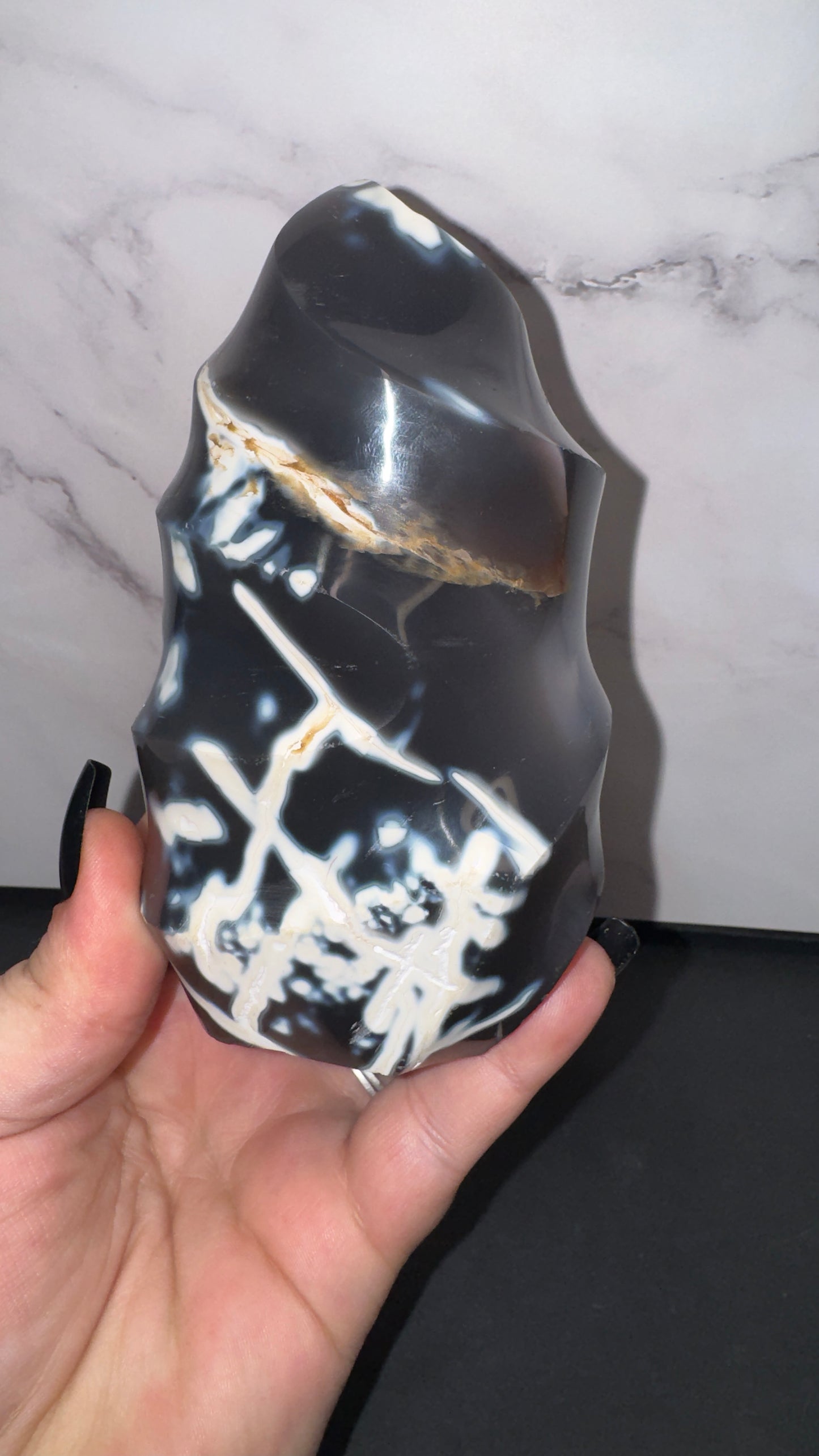 Orca agate