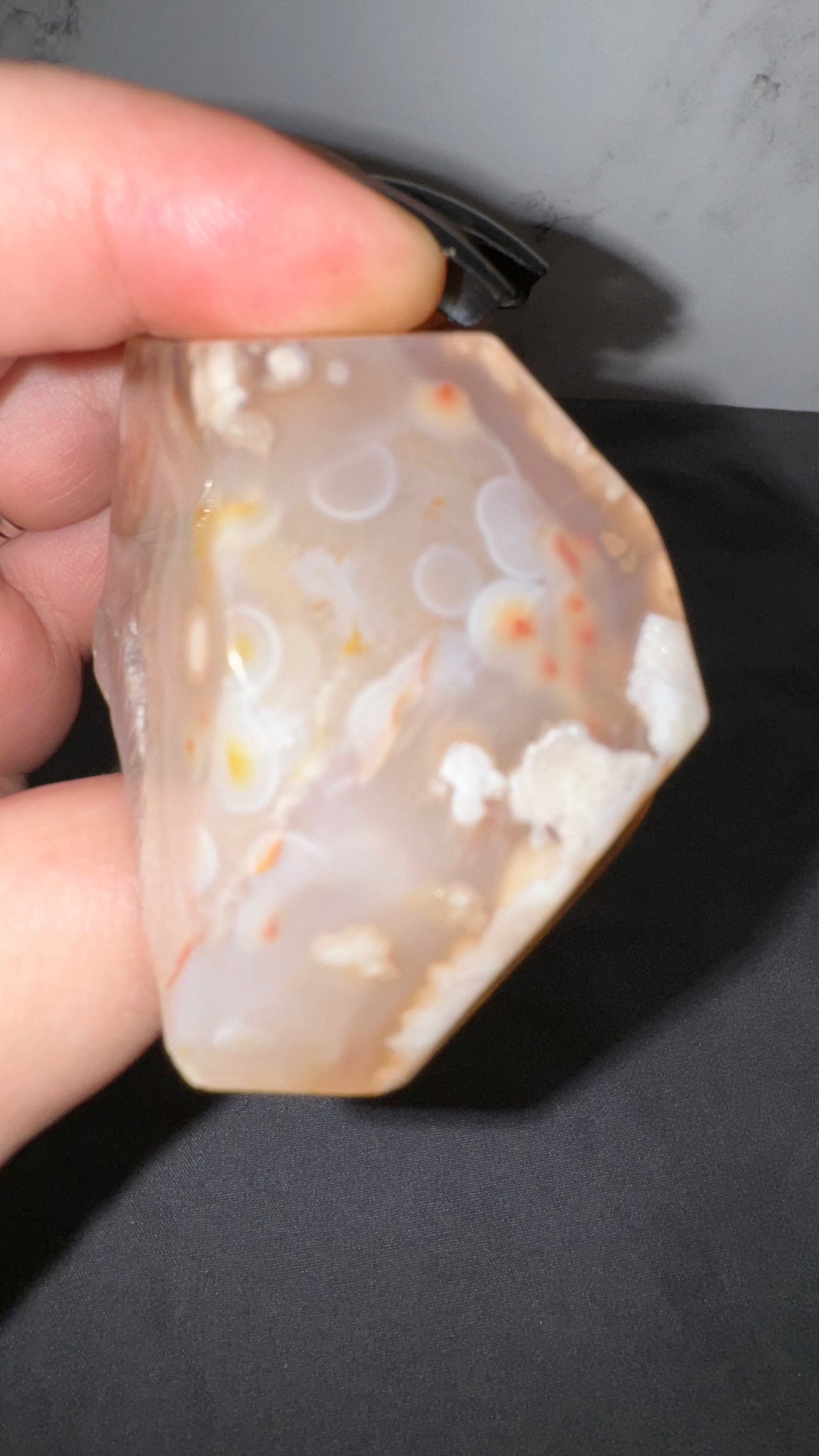 Flower agate
