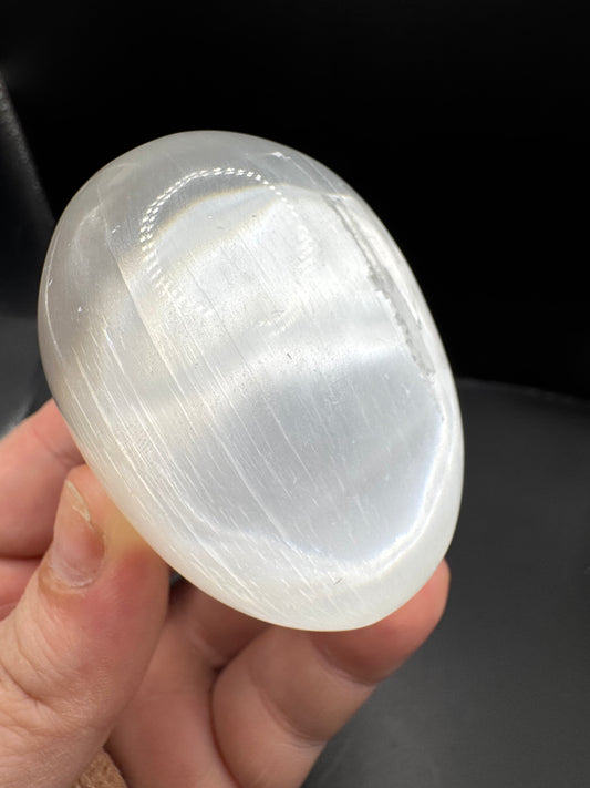 Satin spar eggs