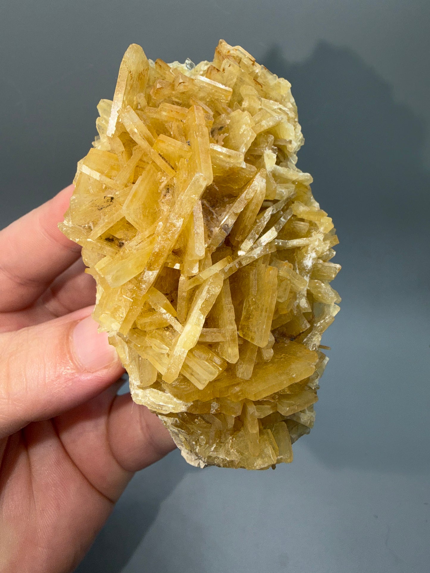 Golden barite