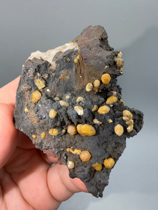 Pyromorphite, quartz, Gotheite