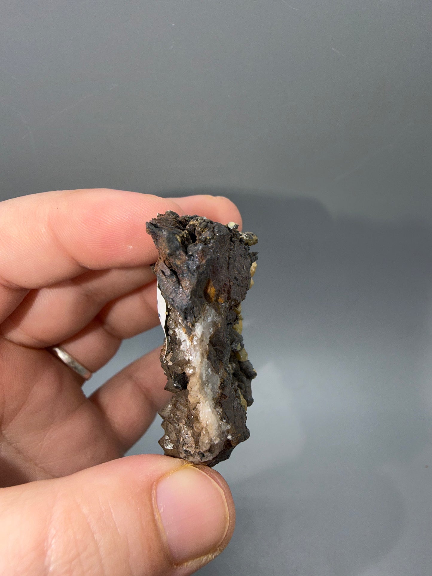 Pyromorphite, quartz, Gotheite