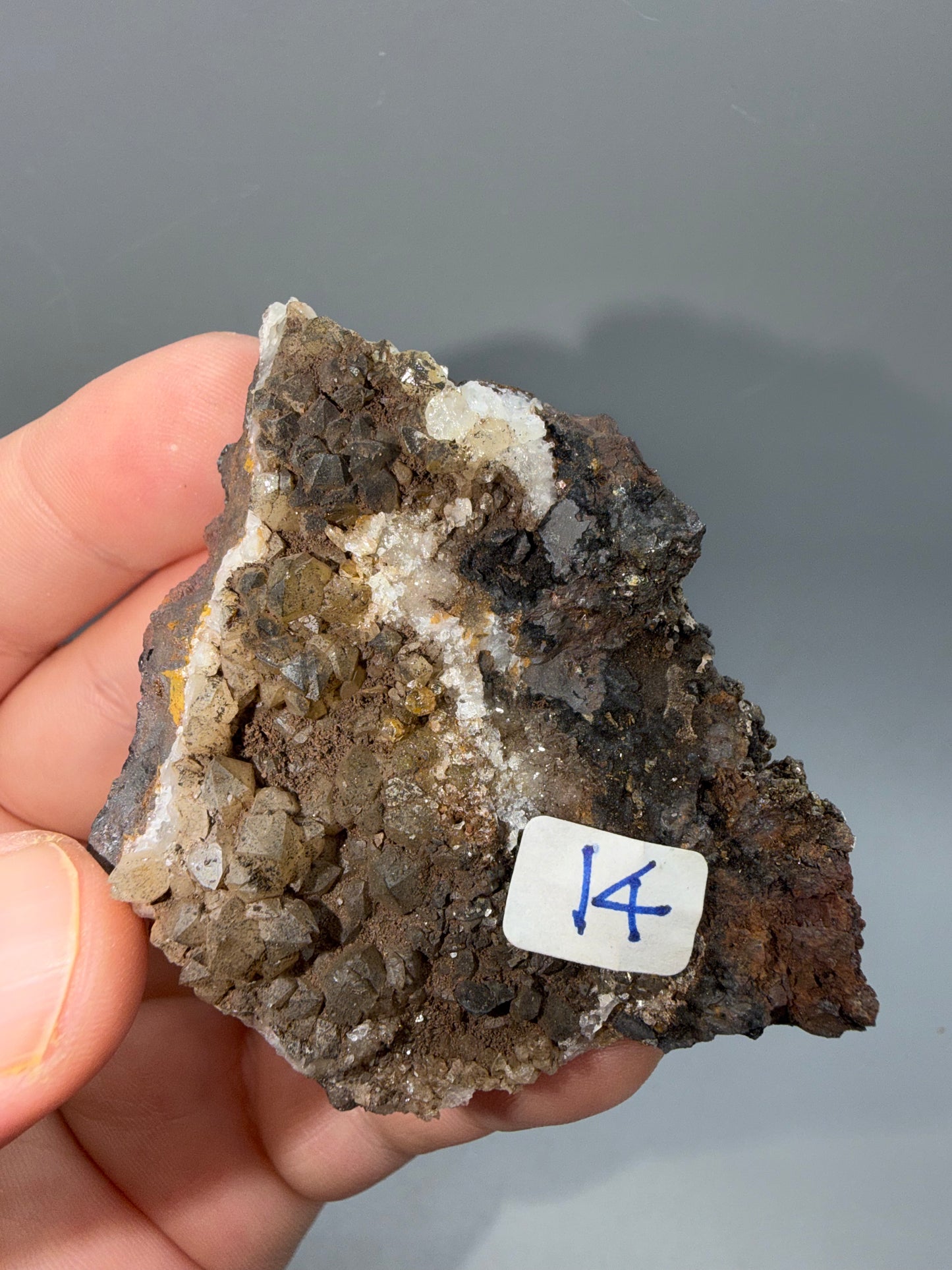 Pyromorphite, quartz, Gotheite