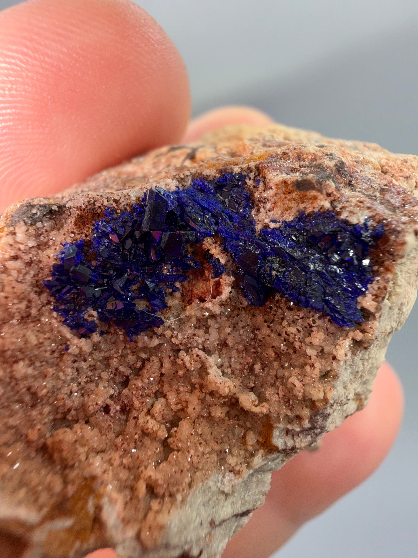 Azurite on matrix