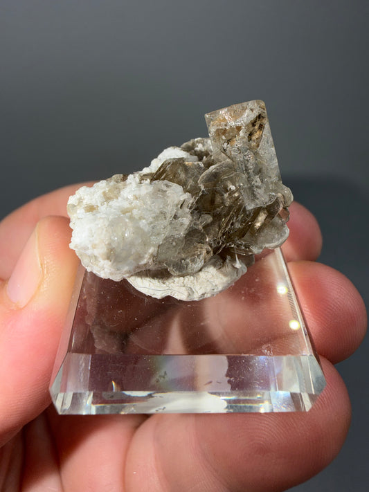 Aquamarine + mica