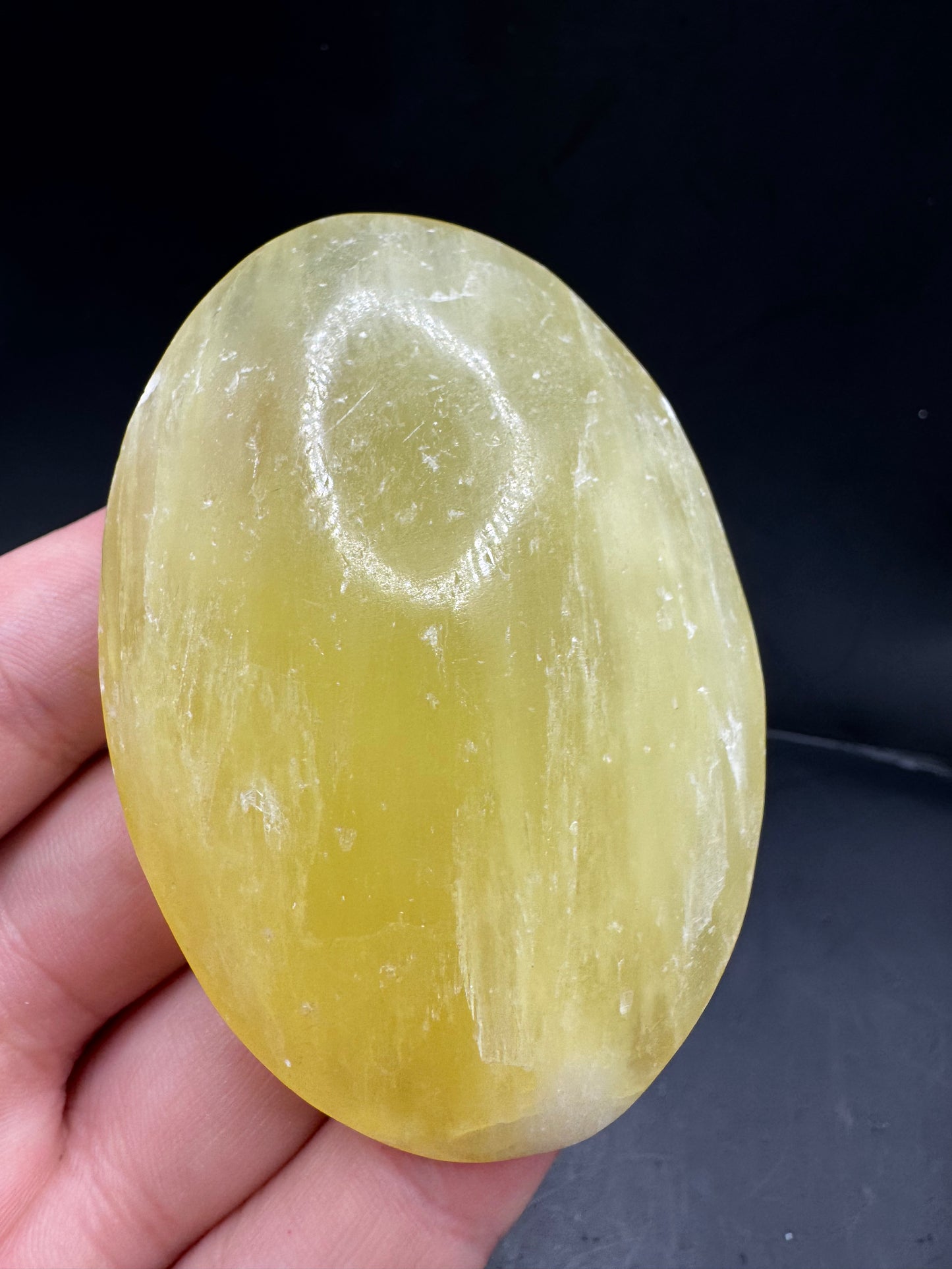 Lemon calcite