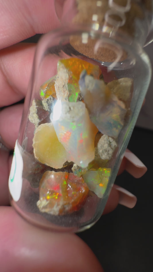 Ethiopian opal jar