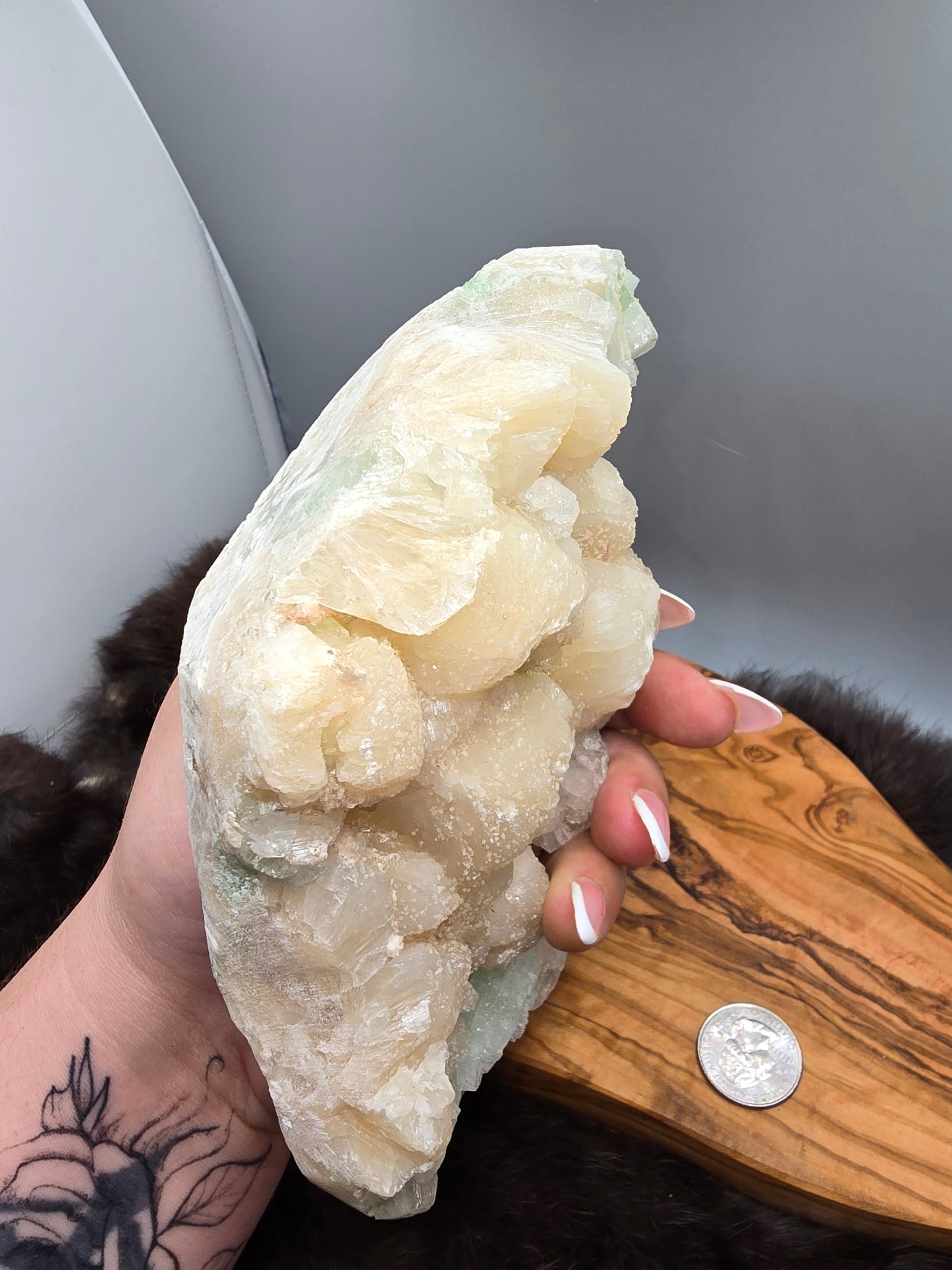 Green apopholite stilbite