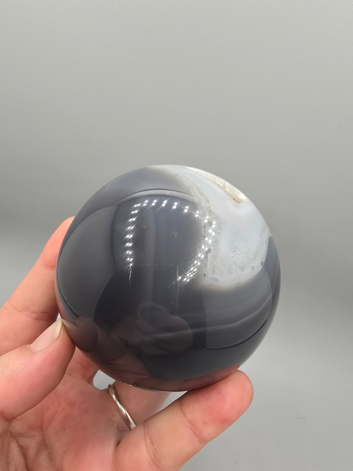 Agate sphere