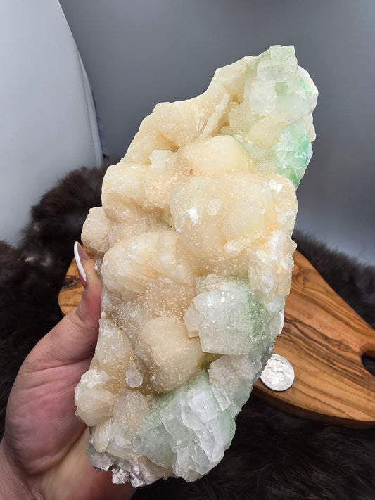 Green apopholite stilbite
