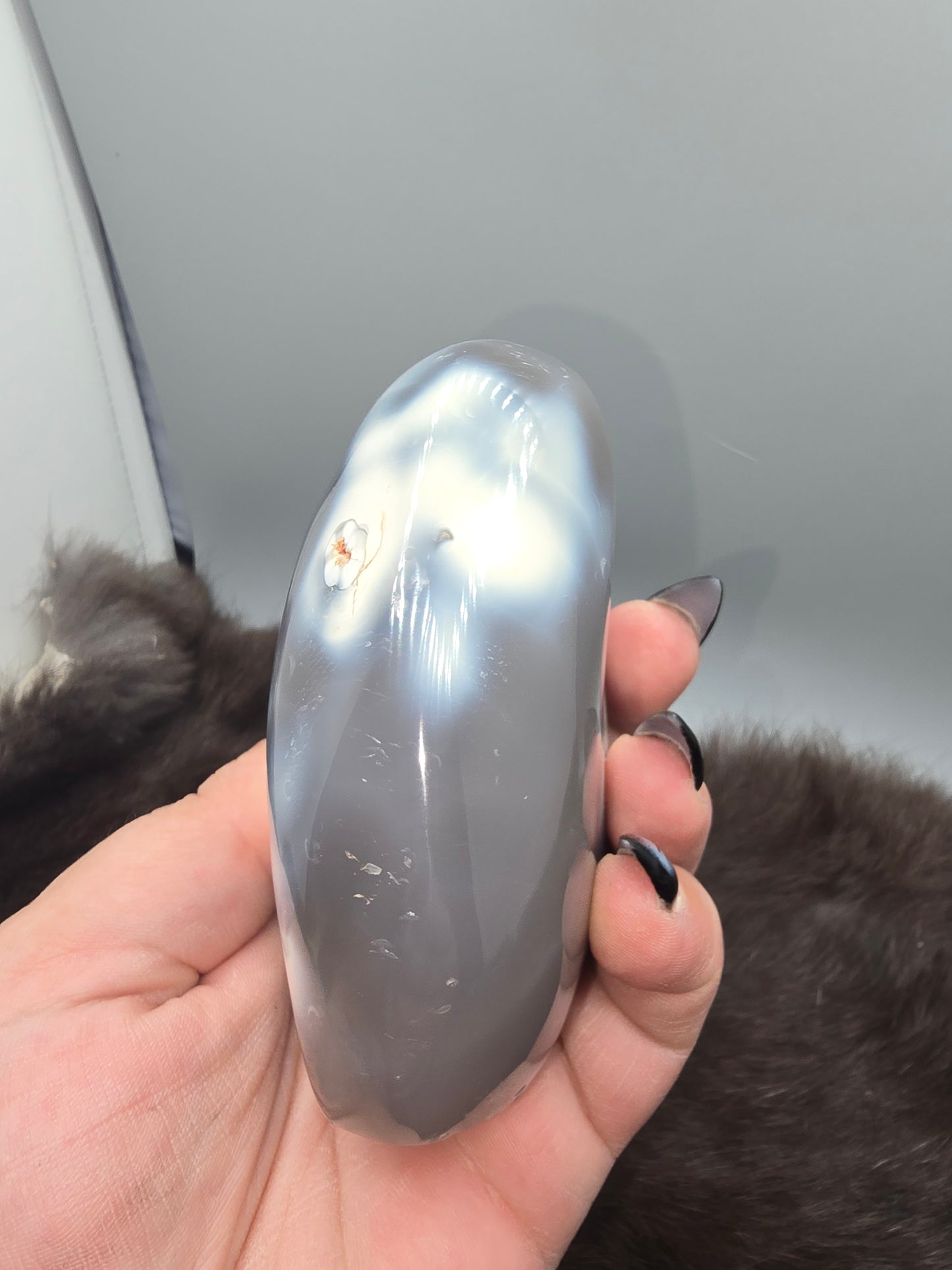 Orca agate