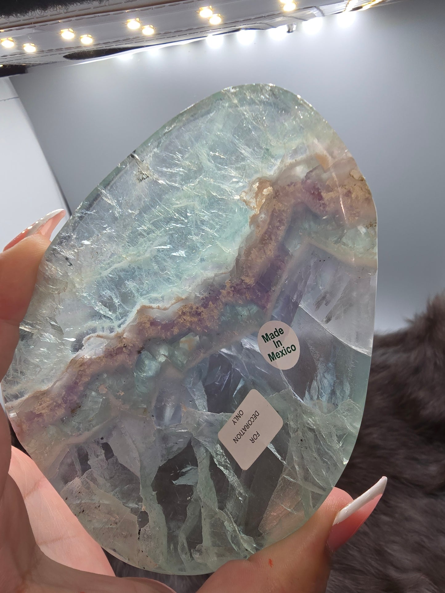 Fluorite bowl