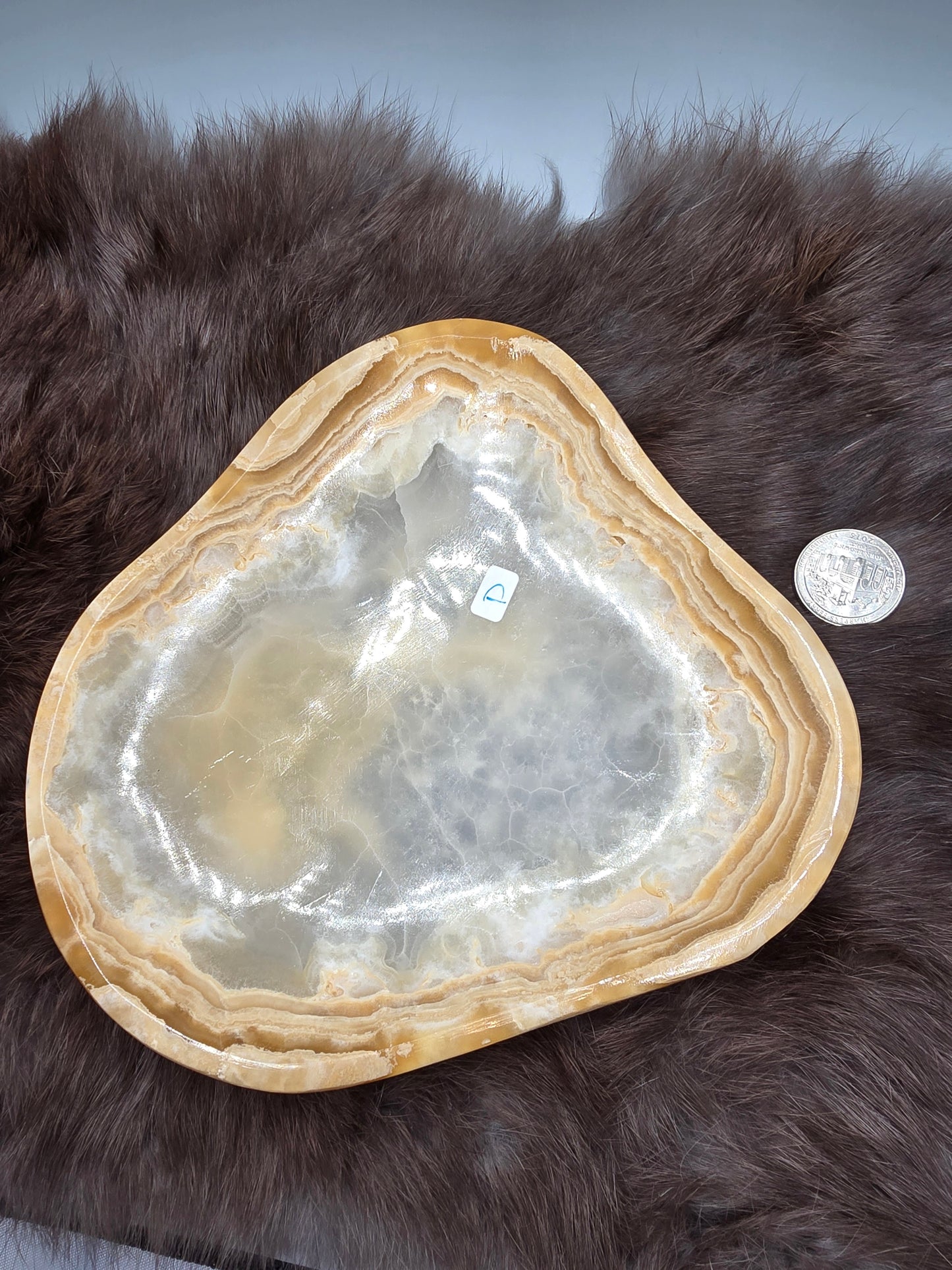 Calcite bowl