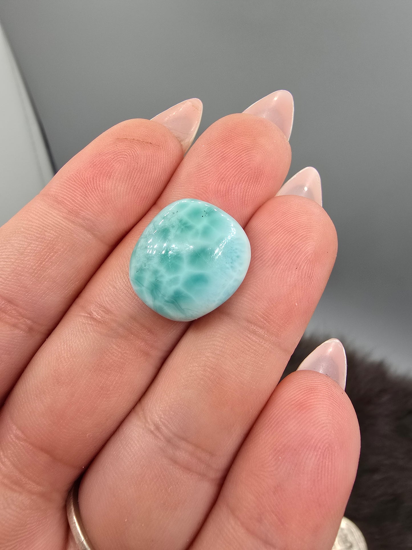Larimar cab