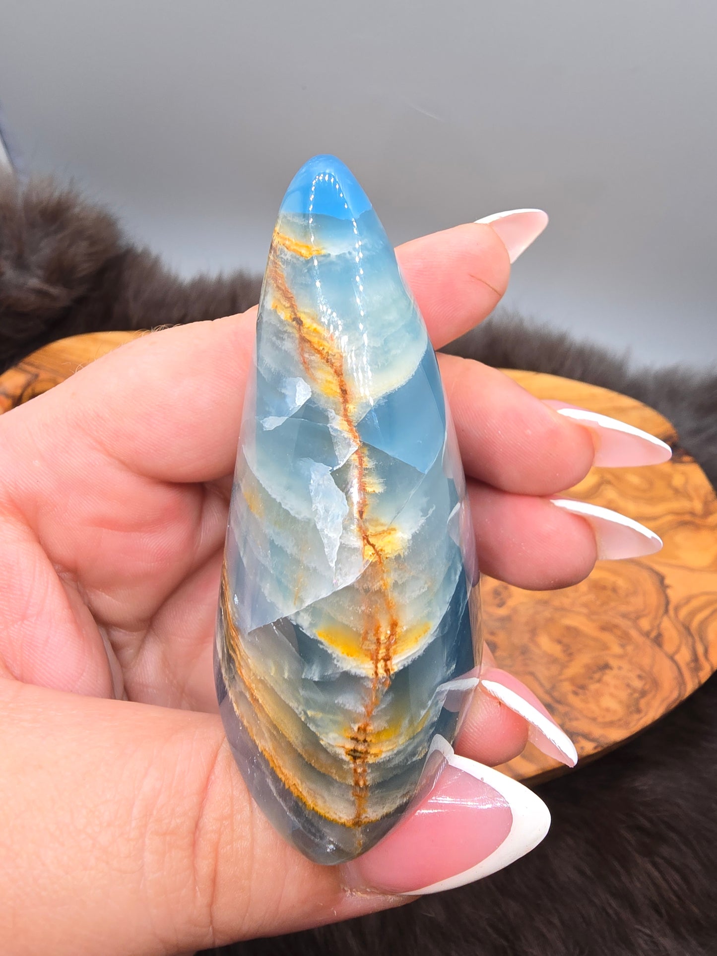 Blue onyx