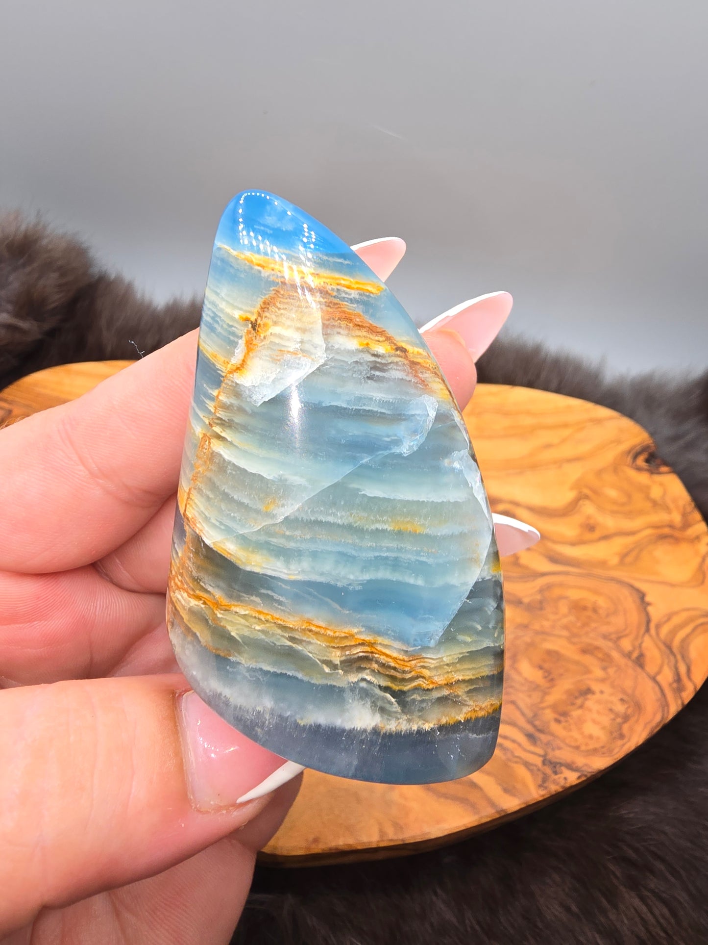 Blue onyx