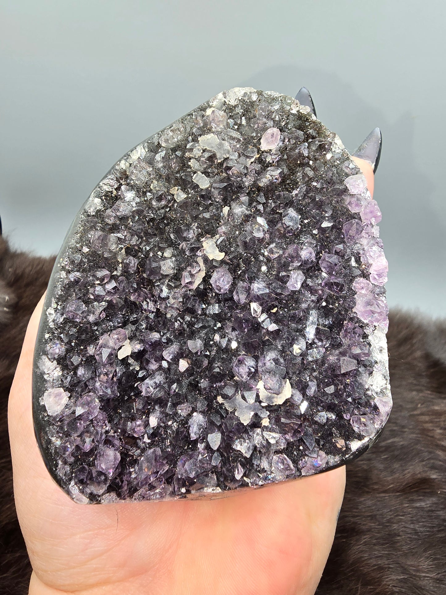 Amethyst w calcite