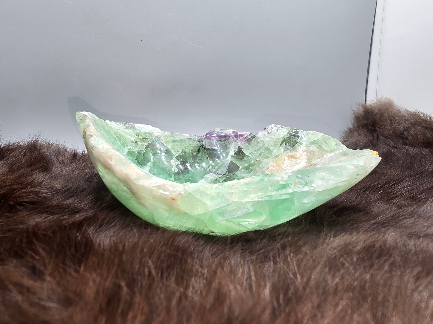 Fluorite bowl