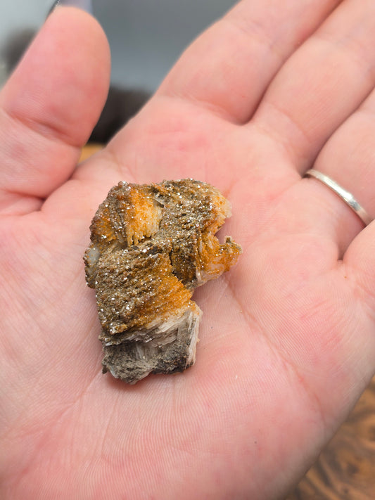 Barite vanadinite