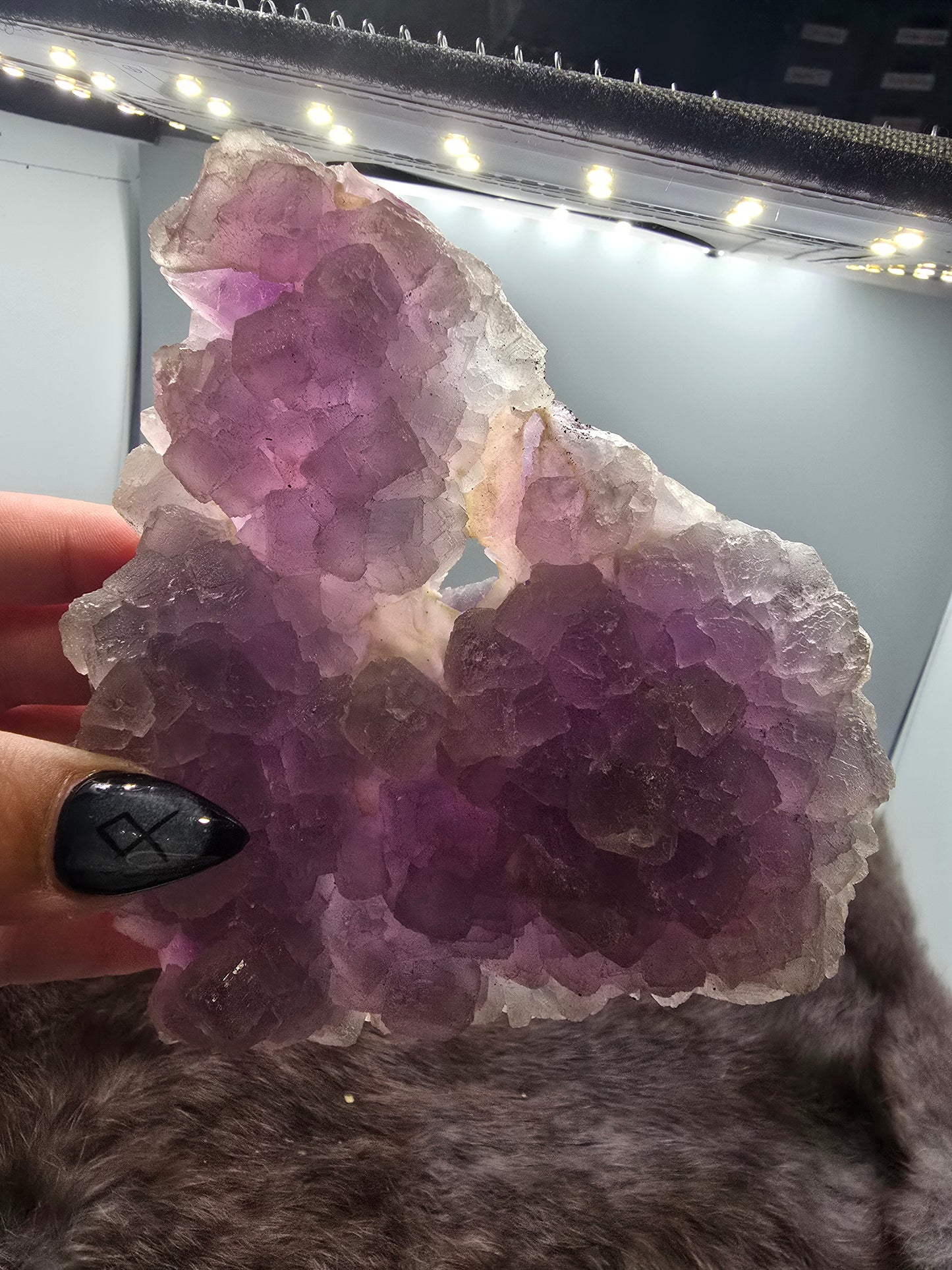 Second generational fluorite