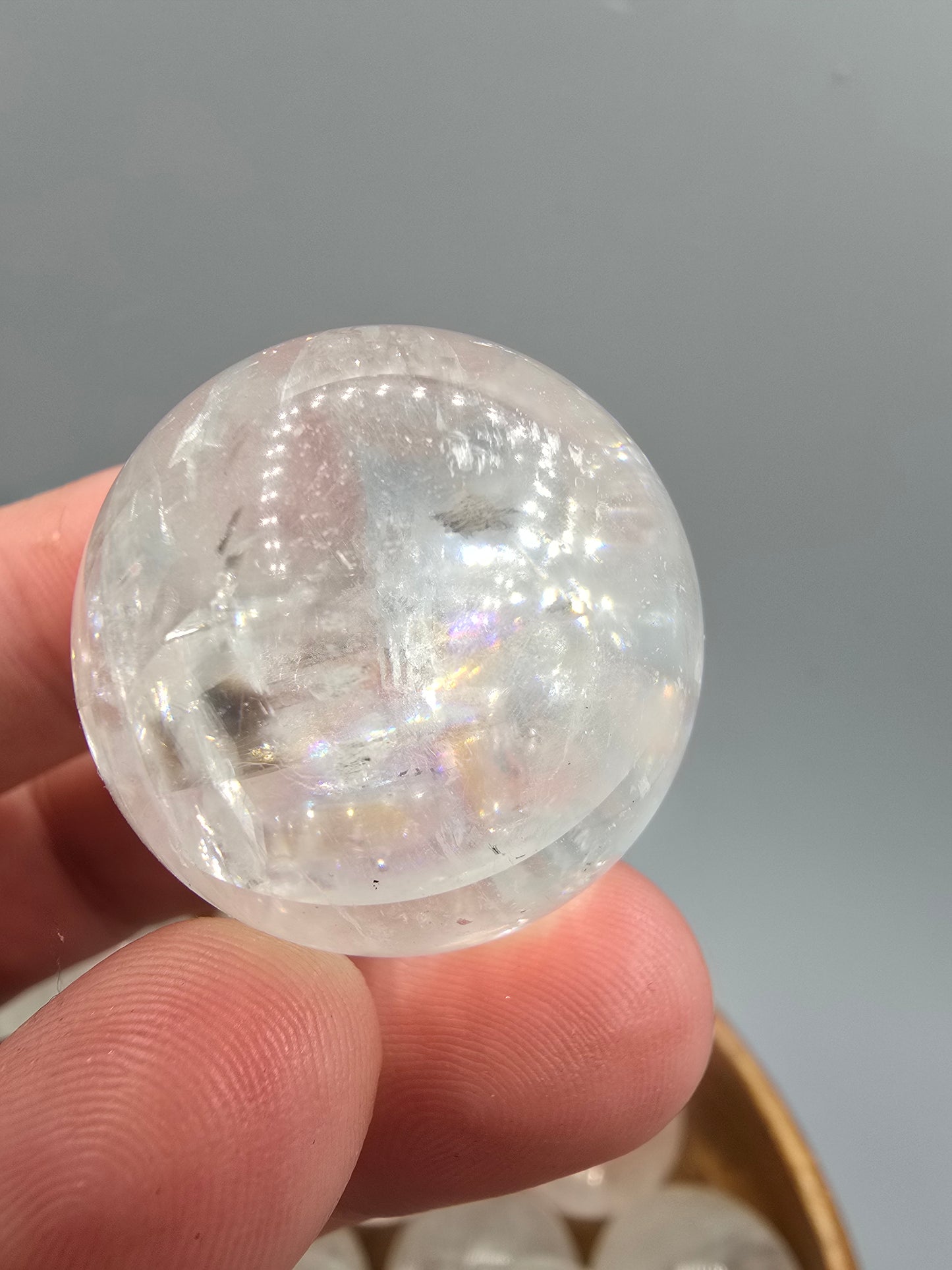 Optical calcite spheres