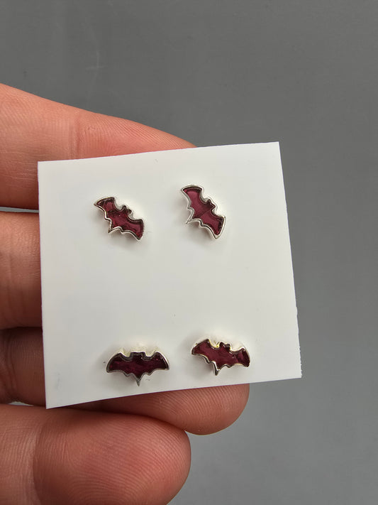 Garnet bats