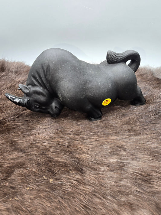 Obsidian bull