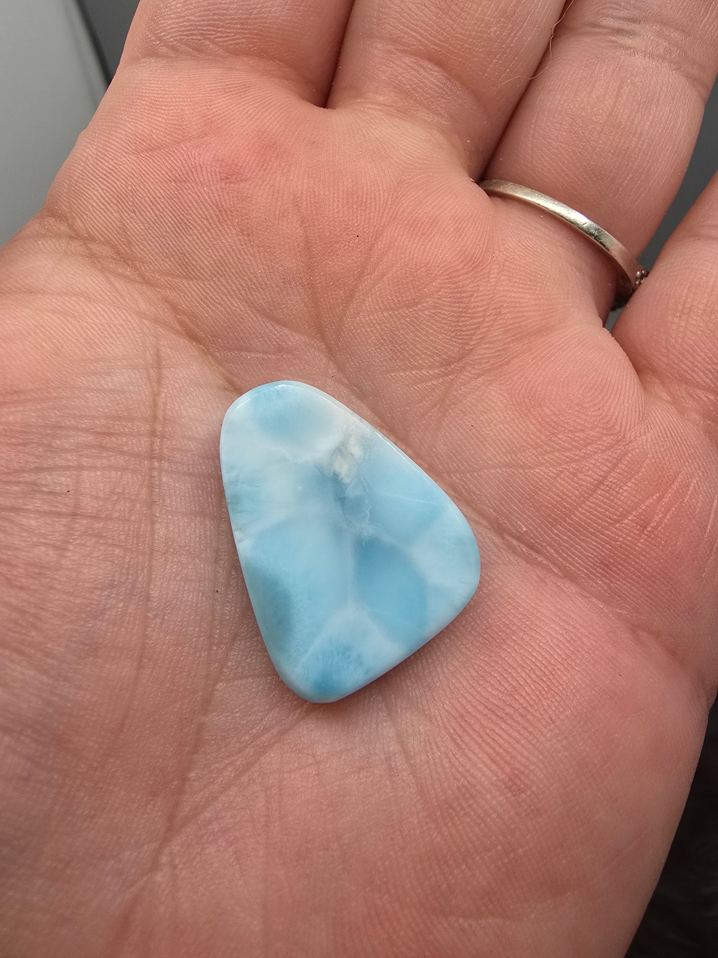 Larimar cab