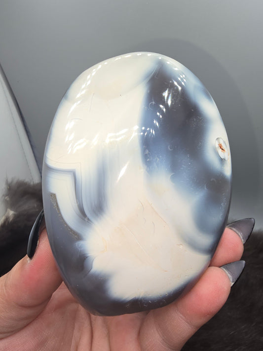 Orca agate