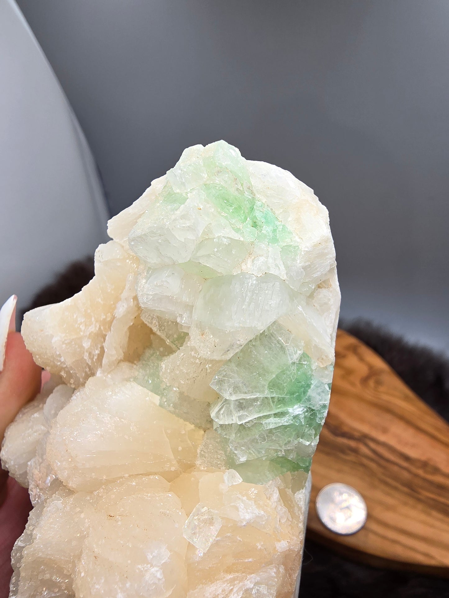 Green apopholite stilbite