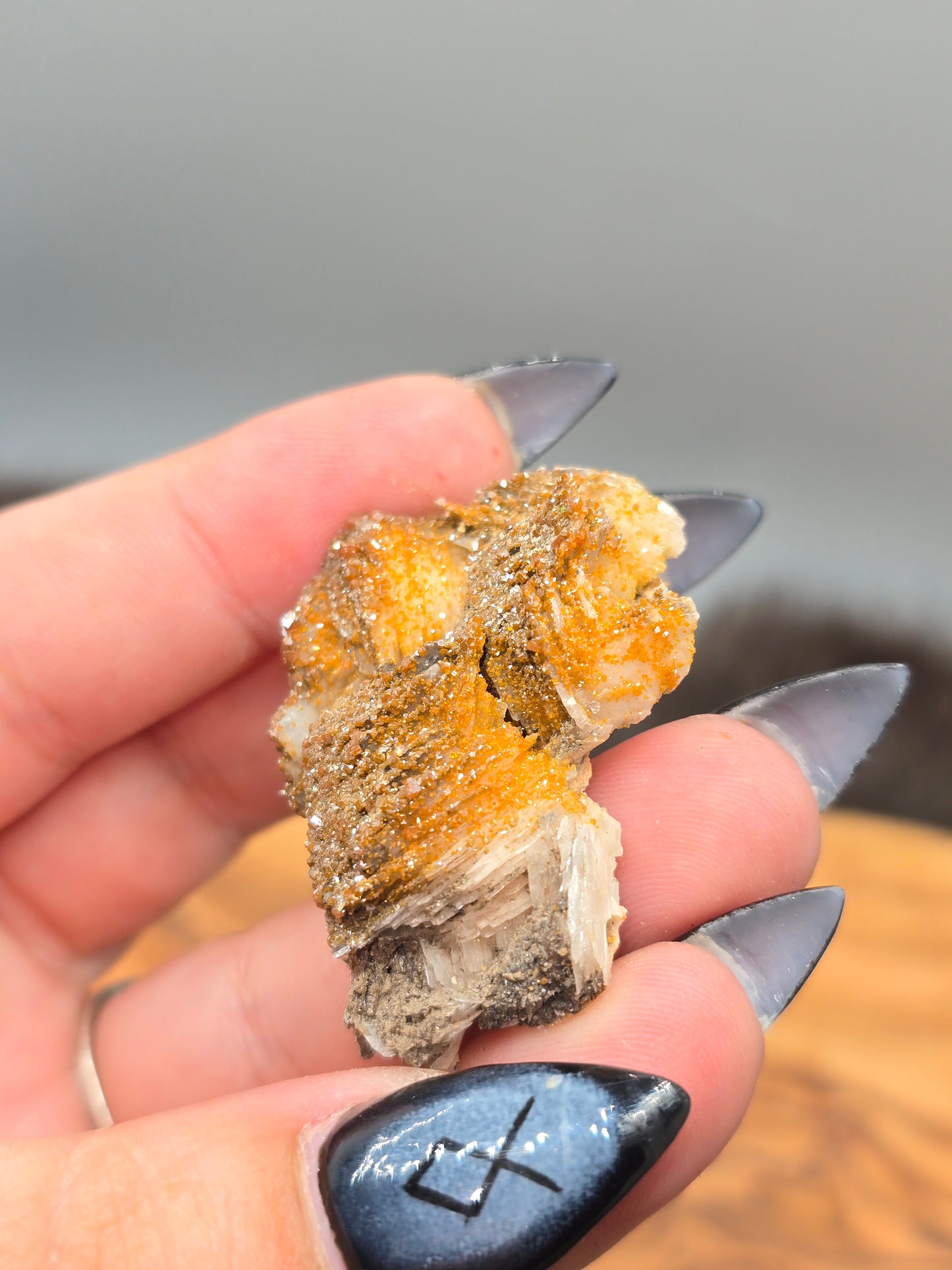Barite vanadinite