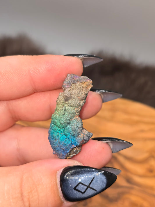 Irridescent hematite
