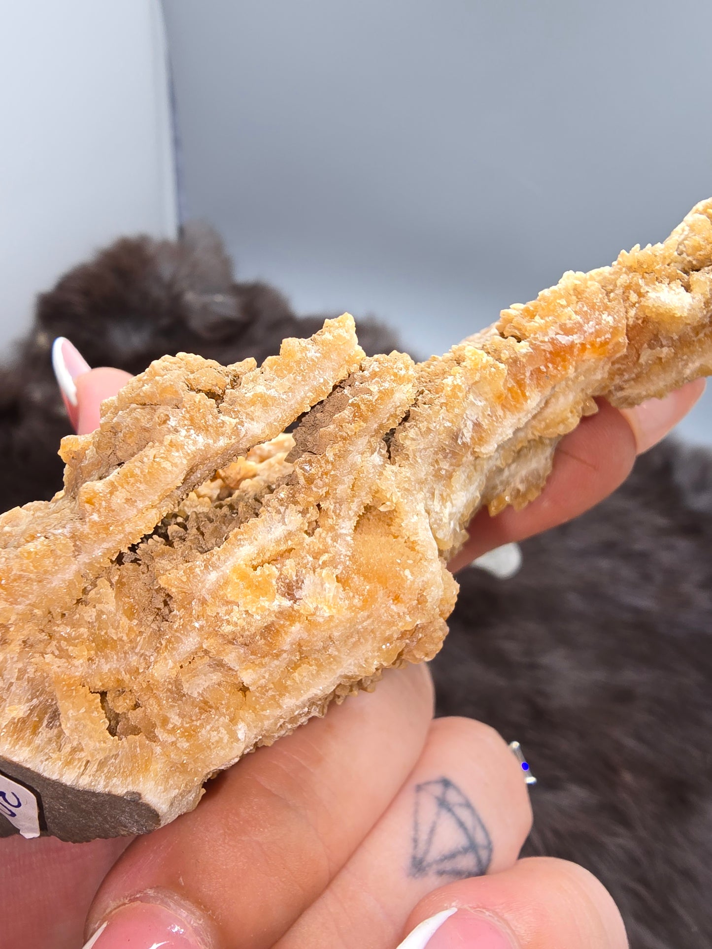 Travertine calcite