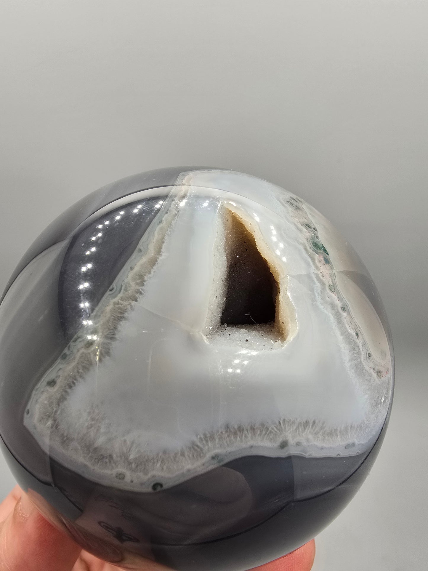 Agate sphere
