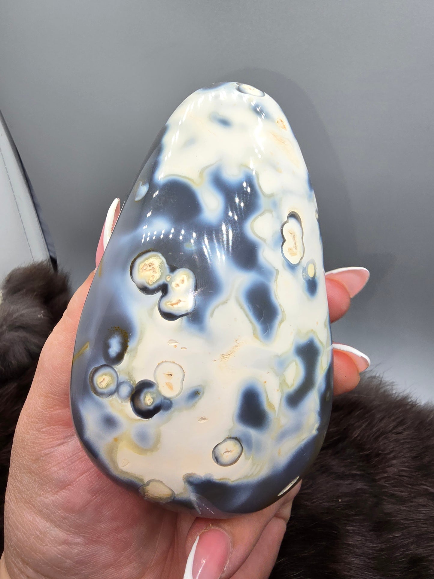 Yellow orca agate