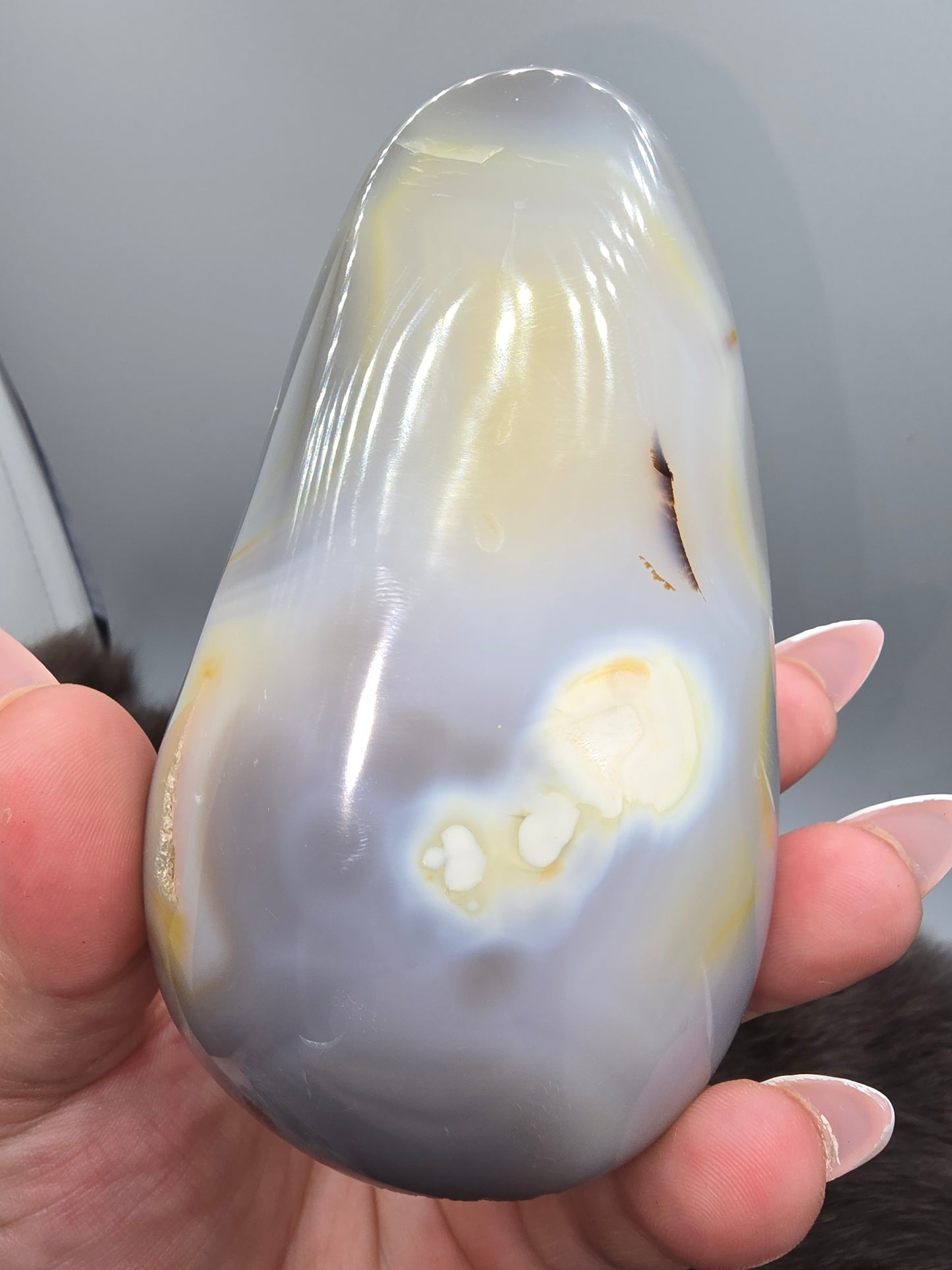 Yellow orca agate